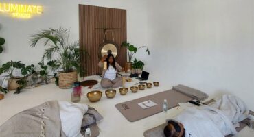 Tshwarello Makhosi Zenande Ngwane holds a group sound healing session. Photo: Supplied