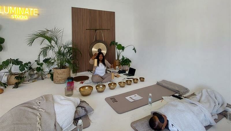 Tshwarello Makhosi Zenande Ngwane holds a group sound healing session. Photo: Supplied