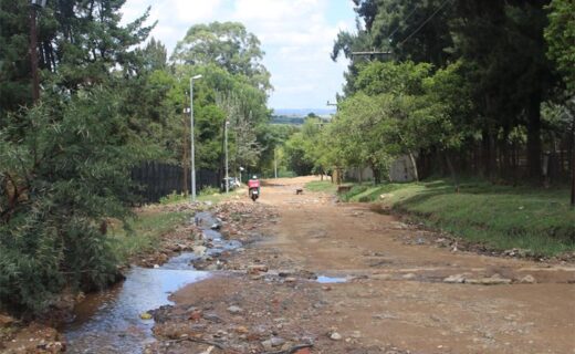 Deep potholes and deteriorating gravel made State Road difficult to navigate earlier this year. Photo: Comfort Makhanya