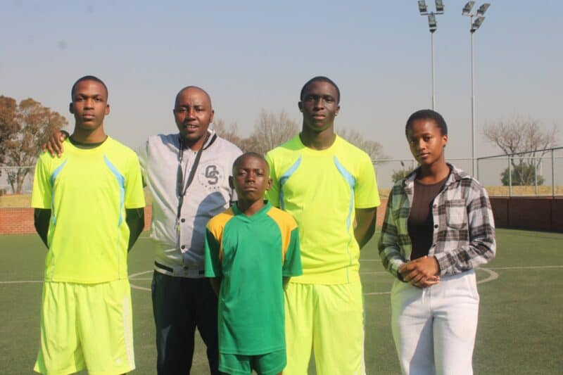 Dubula Stars United FC player Prince Kwanele Mbele, coach Sydwell Ramakokovhu, player Sibusiso Zulu, player Kgosimang Moloi, and Tsa Kasi Tennis Club player Kearabilwe Mashiane on July 7, 2026, at Rabie Ridge Stadium. Photo: Comfort Makhanya