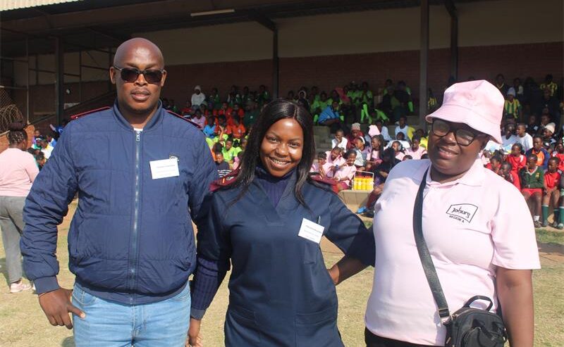 Rabie Ridge Clinic professional nurses Senana Mokoana and Precious Malukeka with health promoter Easter Ramphabane on August 8, 2026, at Rabie Ridge Stadium. Photo: Comfort Makhanya