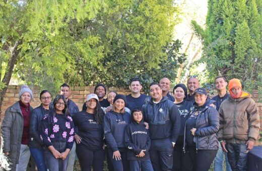 Thuma Hope Foundation members and volunteers come together during one of the organisation’s community outreach initiatives. Photo: Supplied