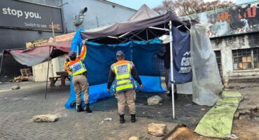 : JMPD impounds street traders’ goods and demolishes illegal permanent structures on city-owned property in Midrand CBD on September 9, 2026. Photo: CrumRegionA X
