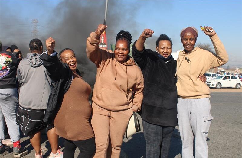 Friendship Town Estate residents who stayed away from work join the protest in Commercial Extension 9 on September 3. Photo: Comfort Makhanya