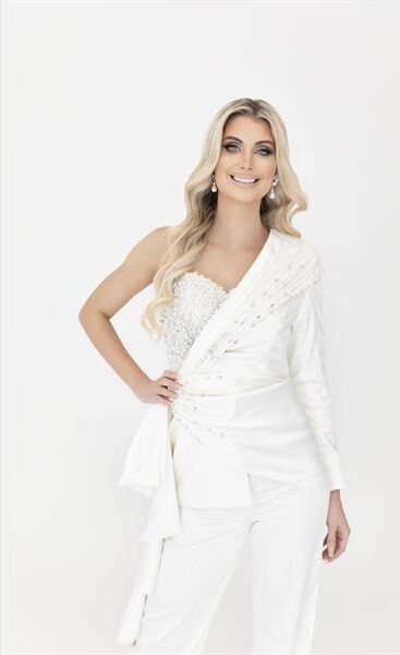 Midrand entrepreneur Léchar Knezovich has returned from the United States after securing a top 5 finish and two awards at Mrs International 2026. Photo: Supplied