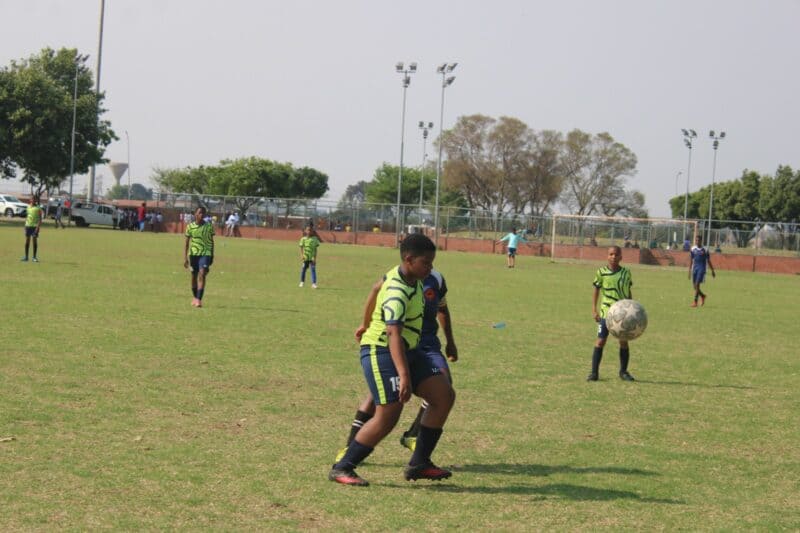 A red card threatened to change the game, but Waterfall Warriors FC refused to surrender as they battled past Super Midrand Boys in a dramatic U13 league encounter at Rabie Ridge Stadium.