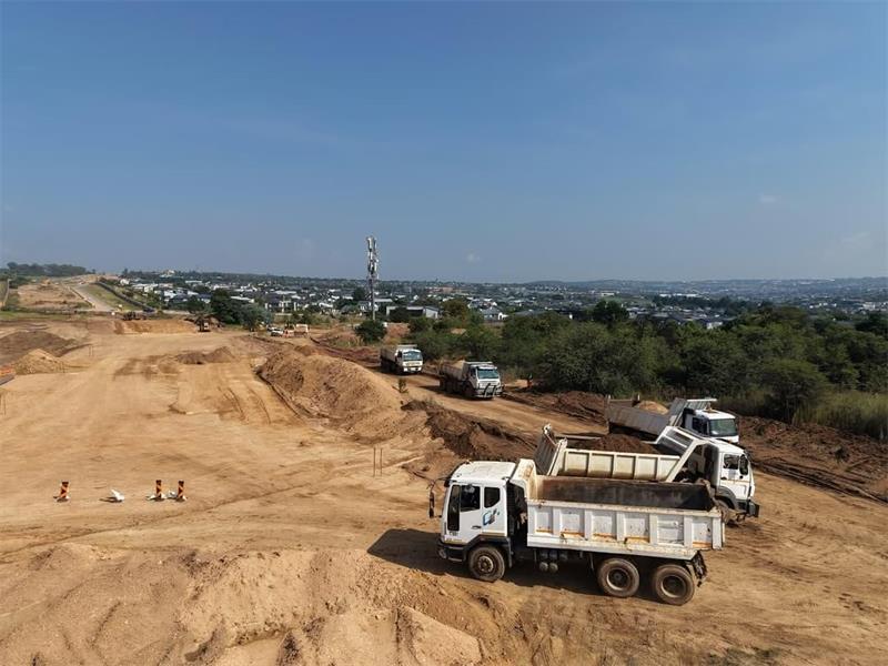 Construction of the new K60 Bridge, a project by the Gauteng department of roads and transport, progresses. Photo: GDRT