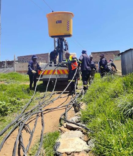 Illegal electricity connections in Kanana informal settlement were targeted during City Power’s operation on October 12, 2026. Photo: City Power