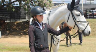 Ela Vita Kastelic and Callaho Valencia before the Derby on October 3, 2026, at Kyalami Equestrian Park. Photo: Itumeleng Molefe