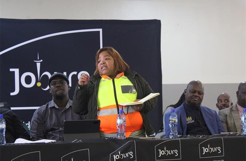 MMC of Community Development Eunice Mgina addresses Ivory Park residents on October 1, 2026. Photo: Comfort Makhanya