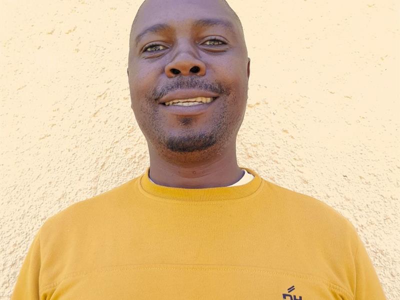Baobulb Drama Academy founder, Brian Jokozela, calls on the school to enrol on the Transition Tales project. Photo: Comfort Makhanya