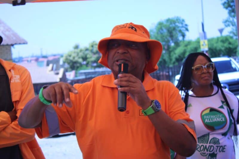 Johannesburg roads officials have launched Operation Restore in Ward 80 to fix long-standing drainage problems and repaint faded road markings.