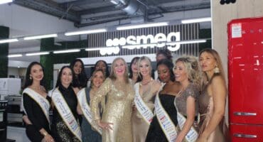 Margaret Hirsch with the top 30 Mrs SA 2026 Finalists at Hirsch’s Waterfall on October 28, 2026. Photo: Itumeleng Molefe