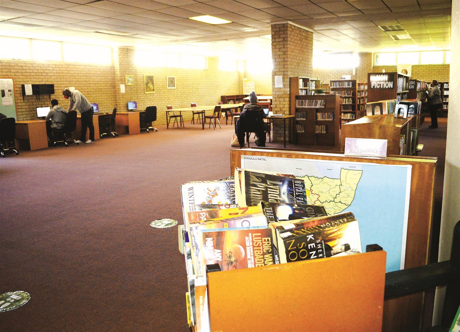DUNDEE Readers celebrate reopening of libraries Northern Natal News