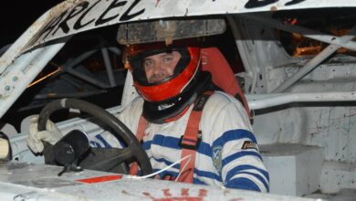 Oval Track non-stop action