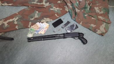 police arrest robbers