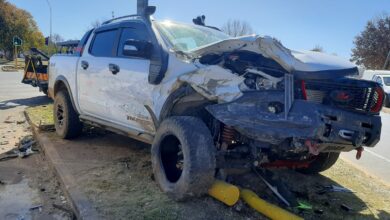 Three people injured during midday collision - 