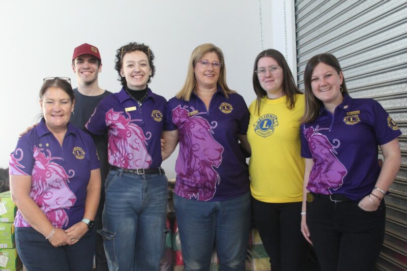 A picture of Kathy, Ethen, Sarah, Sam, Courtney and Katelyn at the Newcastle Lions Club Winter Warmer.