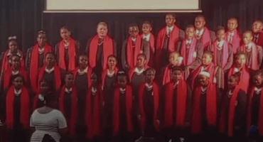 School choir performs at annual Liggiefees event