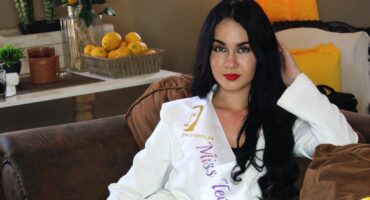 Support Mieke and help her claim Miss Teen SA crown