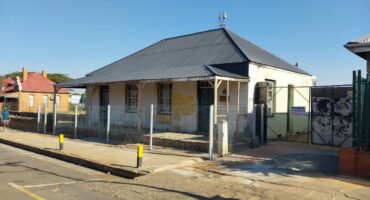 Image of the Raadsaal in Vryheid while still under construction.