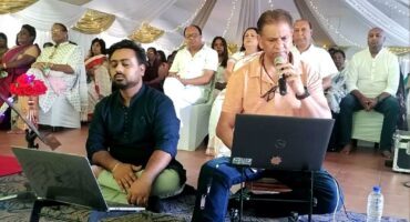 Image of devotees performing Hindu spiritual songs in Dundee/