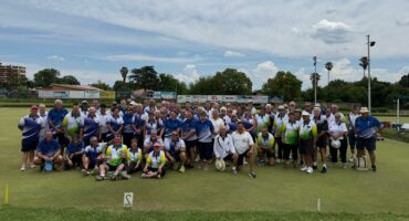 A group of people known as the Newcastle Bowling Club players together with their opponents from the rest of the Northern zone clubs.