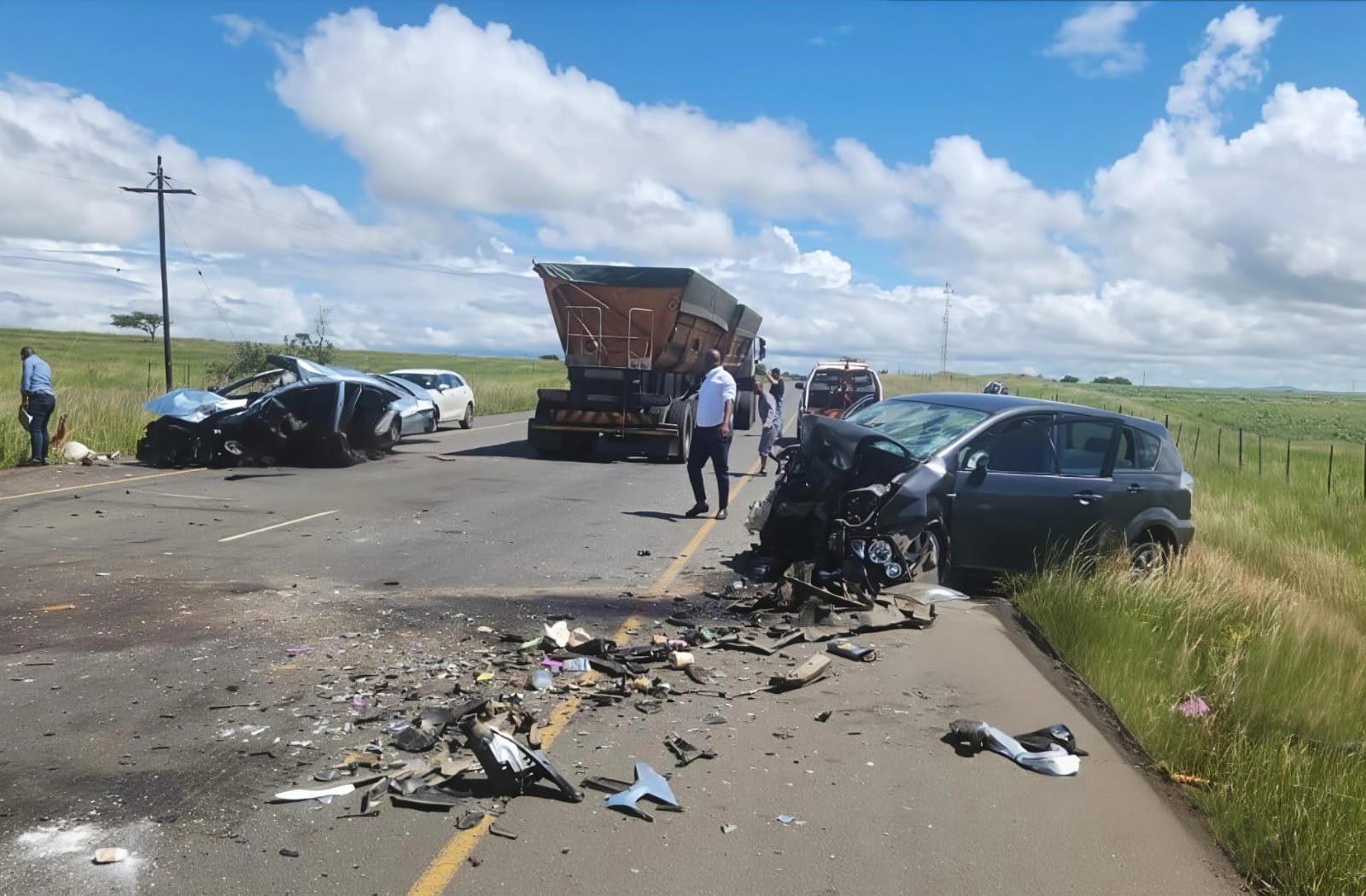 1 dead, children critically injured in R34 crash