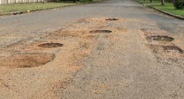 An image of potholes around Vryheid roads.