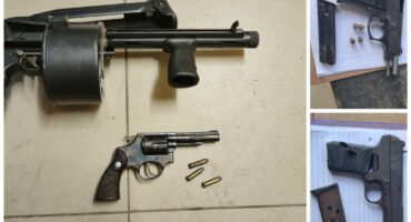 Image of firearms confiscated by police.