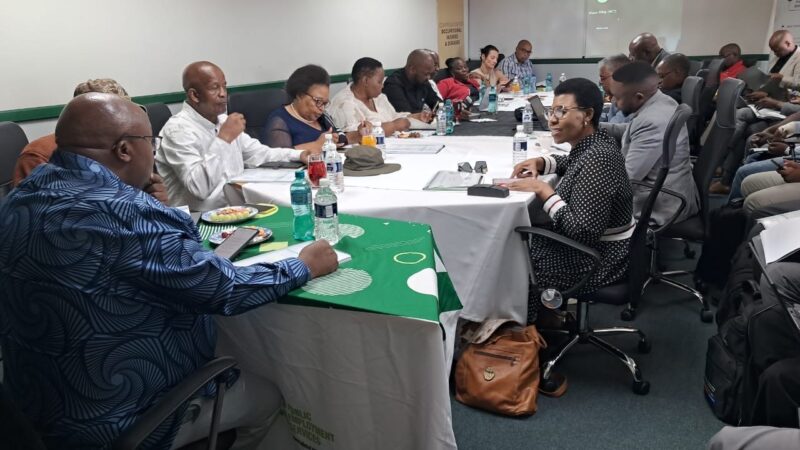 Department of Employment and Labour’s KwaZulu-Natal Acting Chief Director: Provincial Operations, Dr Nandipa Kahla together with the Portfolio Committee at the Newcastle Department of Labor office.