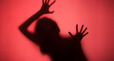 terrifying-hands-silhouettes-studio.