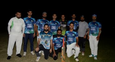 Image of the Paki Lions cricket team in Dundee dressed in uniform.