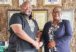 Image of Umzinyathi District Municipality, MV Ntanzi shaking hands with Mayor Mchunu.