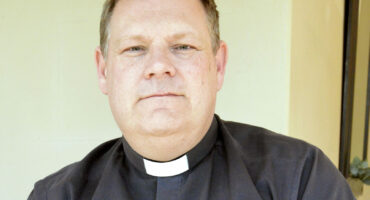 Head and shoulders image of Rev Rikus Jansen of the Dundee Methodist Church.