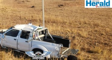 Image of overturned bakkie.