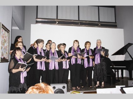 Die Tzaneen Gemeenskapskoor betower met hulle suiwer vertolking van gewyde musiek.