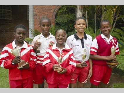 Noordskool se rugbyspelers van die jaar is Mukhethwa Thisfura (o/9), Lungile Mokwena (o/10), Thabang Rampaudi (o/11), Kagiso Hlabyago (tweede span) en Thabang Mathole (eerste span).