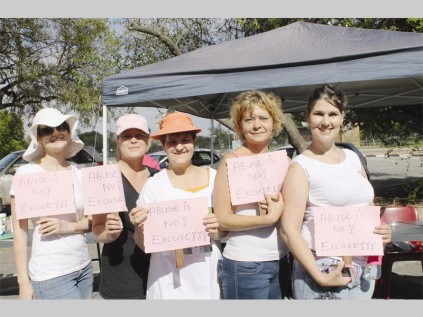 Women in the city team up for the Sisters and Brothers in Heels event: Elandi Dokter, Monic Jordaan, Irene Duvenhage, Martie van Schalkwyk and Daniela van Niekerk.