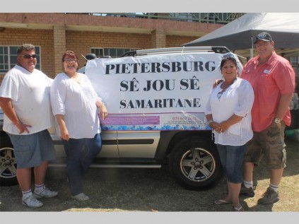 Erick Wiese, Henriette Janse van Vuuren, Karien Smit Potgieter en Johan Zeelie dien almal op Pieterseburg Sê Jou Sê Samaritane se komitee.
