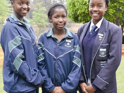 Munene Nkhwashu, Jamela Maswanganyi and Makungu Valoyi are SLC's best girl soccer players.