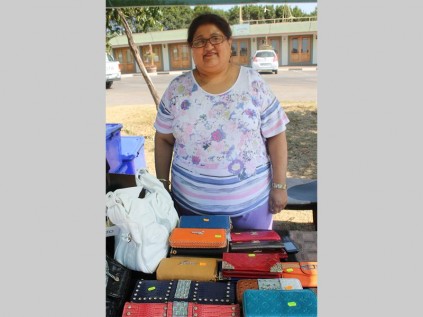 Handsakke en juwele is twee van elke vrou se swakhede en Pratixa Patel is gereed om aan hierdie vrouens te voorsien.