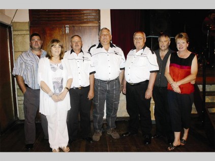 Die bestuur van die Boeremusiekgilde is Juan du Bruyn (tesourier), Magriet Smit (sekretaresse), Kobus Smit (Potgietersrus-tak, voorsitter), Johan Kritziner (Noordstreek voorsitter), Wessel Poetgieter (Noordstreek, ondervoorsitter), Eugene van Heerden (Potgietersrus-tak, ondervoorsitter) en Alison Vorster (addisionele lid). Neels Marais (addisionele Lid) was op die verhoog besig om te speel toe die foto geneem is.