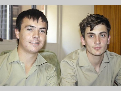 Andrew White en Eugene Scheepers.