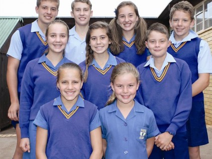 Hierdie Krugies is gereed vir die SA skoleswemkampioenskappe wat in Desember gehou word, wanneer hulle in hul Limpopo-kleure gaan meeding. Voor is Bernice la Boff en Marnél Muller. In die middel is Erna Kruger, Lenika Nel en Percy Hawken. Agter is Pieter Vorster, Johan Neethling, Adri Vorster en Franco Botha.