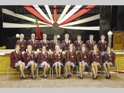 Hoërskool Hans Strijdom se leiers vir 2015 is voor: Cindy van der Westhuizen (koshuishoofmeisie), Jodene van Wyk, Lizani Hugo, Ilse Gravett (hoofmeisie), Inge Lubbe, Karla Briel, Venesia Oosthuizen en Bianca Weyers. Agter is Gerdehan Pienaar, Paul Roos, Devan Palmer, Jacques Pretorius (koshuishoofseun), Jan-Louis Senekal (hoofseun), Alexander Gregan, Bernardo Botha en Martin Grobler.