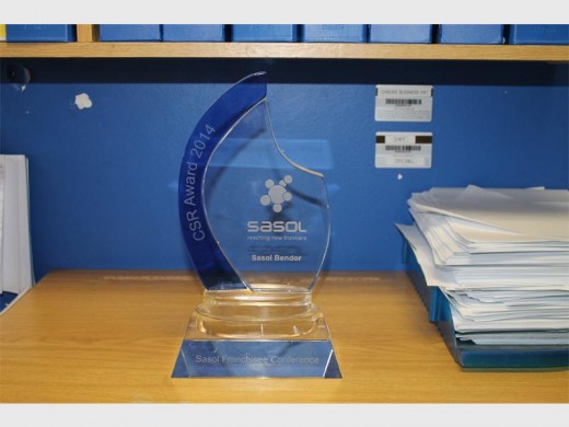 This award was presented to Sasol Bendor for their service to the community during the 2014 Sasol Franchisee Conference at Sun City.