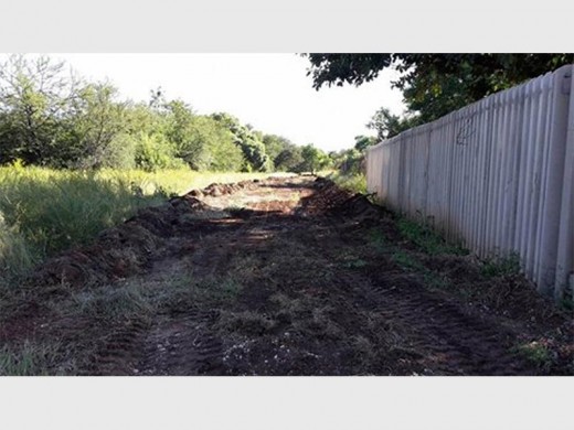 The area outside Soetdoring flats are being cleaned after a petition was handed in by Marcelle Maritz.