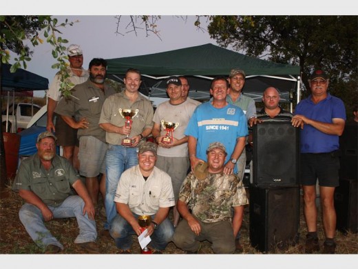 Die geesdriftige deelnemers is voor: Gawie de Wet, Theo de Wet en Fredrick Cooper. Middel: Helon Hulme, Herman Nel en Piet van Coller. Jacques du Plooi, Clement Du Toit, Hannes van Wyk, Martiens Richter, Renier Coetzee en Fred Cooper.