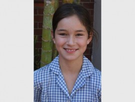 Marilené van der Bergh celebrates Christmas in Parys with her entire family. "My father dresses up as Father Christmas and gives everyone their presents." She says that her and her family also go to church in the morning to thank God.